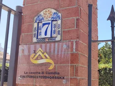 Certificato, attestato, insegna o altro documento esposto da La Casetta di Camelia