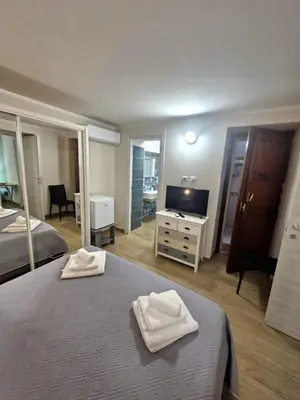 Letto o letti in una camera di Medea