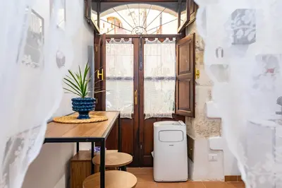 Bagno di Casa Ariadne by Ortigia Apartments