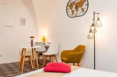 Area soggiorno di Romy House