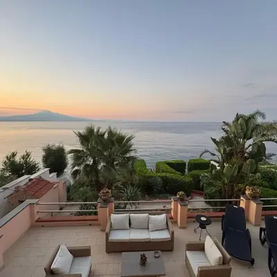 Villa IN