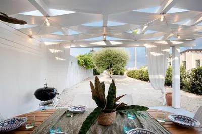 Giardino di Villa Elysian con piscina privata