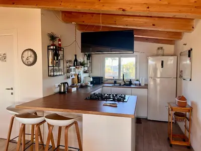 Cucina o angolo cottura di The Blue Window - Apartment - 300m from sea