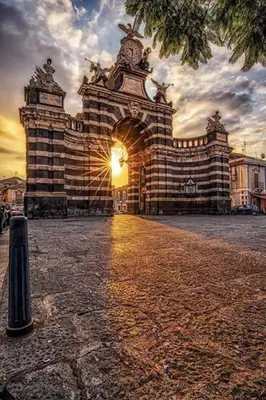 Alba o tramonto visti dall'interno dell'appartamento o dai dintorni