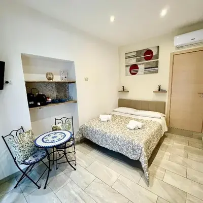 Casa Barbara 15-17