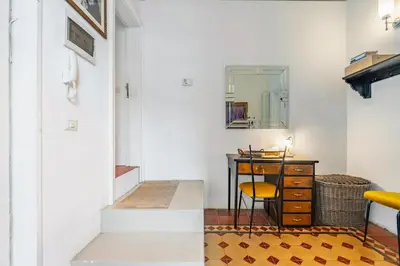 Planimetria di GuestHost - Elegant Apartment near Castello Ursino