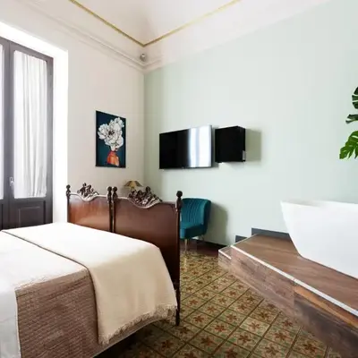 Holiday Lux Boutique Room