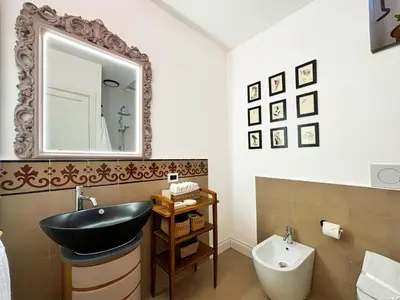 Bagno di La Formica - Catania City Center Apartment