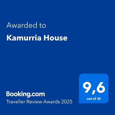 Certificato, attestato, insegna o altro documento esposto da Kamurria House
