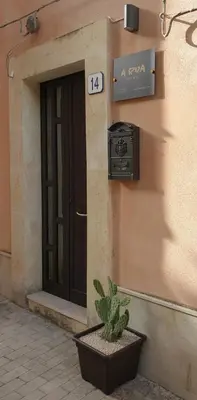Planimetria di A Rua Camera con bagno privato vicino al Duomo