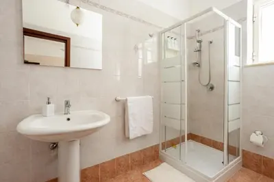 Bagno di Chez Dione