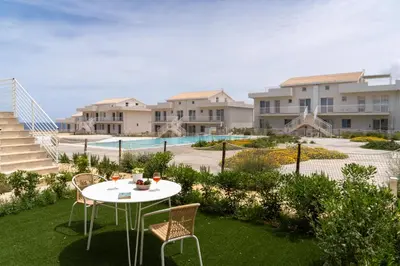Piscina di GuestHost - Borgo 84 Marzamemi - Nido sul Mare o nelle vicinanze