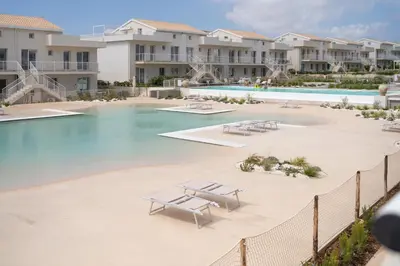 Piscina di GuestHost - Borgo 84 Marzamemi - Nido sul Mare o nelle vicinanze
