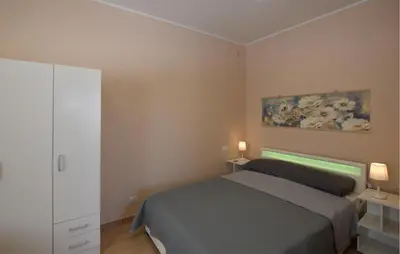 Letto o letti in una camera di Stunning Apartment In Augusta