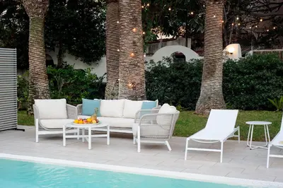 Piscina di Numeroquattro- Light blue appartamento in Villa con giardino e piscina o nelle vicinanze