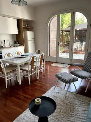 Cucina o angolo cottura di Numeroquattro- Light blue appartamento in Villa con giardino e piscina
