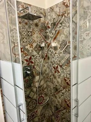 Bagno di Alexander's Loft, Ortigia