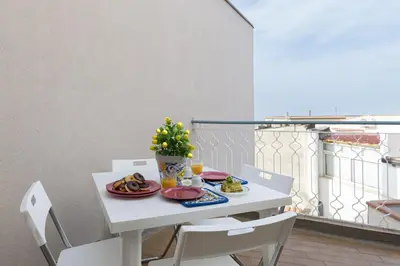 Cibo presso l'appartamento o nelle vicinanze