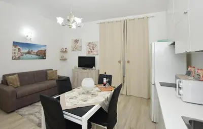 Cucina o angolo cottura di Amazing Home In Siracusa With Wifi