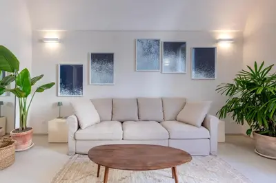 Planimetria di Casa Sabi, intima, luminosa e ampia terrazza