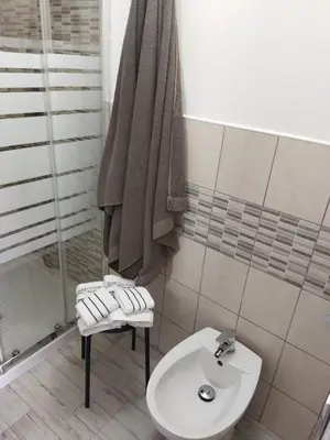 Bagno di Casa Peloritani