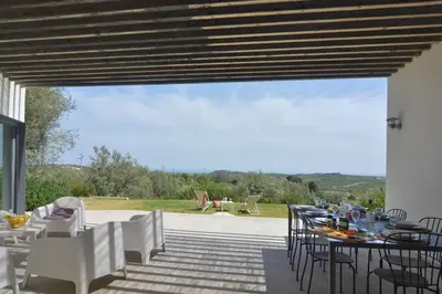 Balcone o terrazza di Villa Siciliana con vista mare spettacolare vicino centro di Noto comoda ai servizi