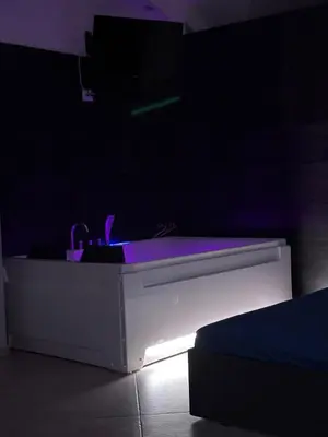 Letto o letti in una camera di HomeSuite45