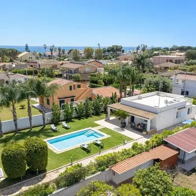 Villa Arenella by Villa Plus