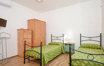 Letto o letti in una camera di Awesome Home In Santa Maria Del Focall