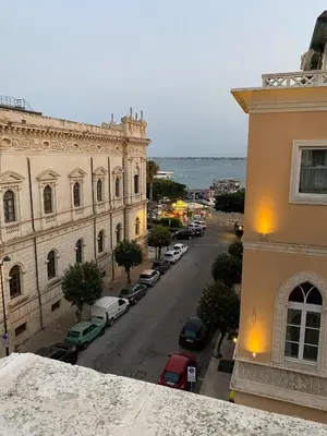 Vista generica sul mare o vista sul mare dall'interno dell'appartamento
