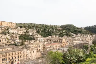 Paesaggio naturale nelle vicinanze della casa vacanze