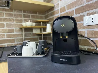Set per la preparazione di tè e caffè presso Casa Ma Pì - relax e comfort nel centro di Augusta