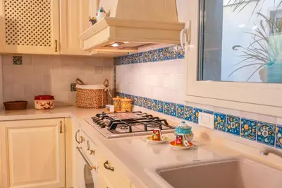 Cucina o angolo cottura di Salotto Matteotti Luxury apartment