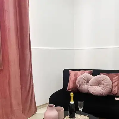 Adama Boutique Home