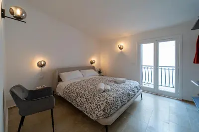Letto o letti in una camera di GuestHost - Stylish Flat in Historic Ortigia