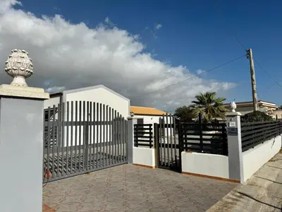 Planimetria di villa Gardenia fronte mare x6 apartaments