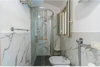Bagno di villa Gardenia fronte mare x4 apartaments