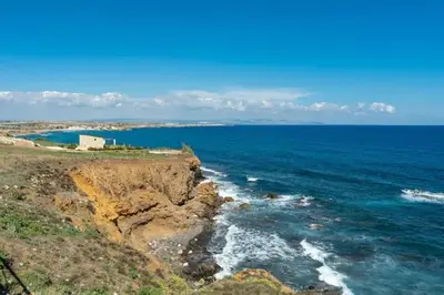 Paesaggio naturale nelle vicinanze della villa
