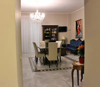 TV o dispositivi per l'intrattenimento presso Il Barocco, 3 bedrooms deluxe apartment 230mq2