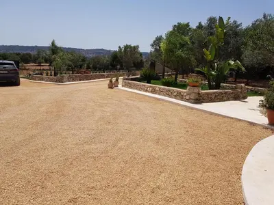 Paesaggio naturale nelle vicinanze della villa