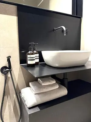 Bagno di Four Rooms Catania