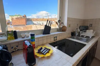 Cucina o angolo cottura di Design Penthouse In City Centre