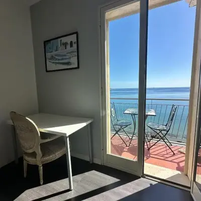 Augusta SeaView Apartment