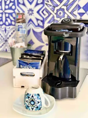 Set per la preparazione di tè e caffè presso Villa Dolena Marzamemi, Sicilia