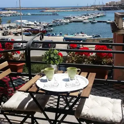 Aretè Guest House