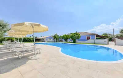 Piscina di Villa Parisi o nelle vicinanze