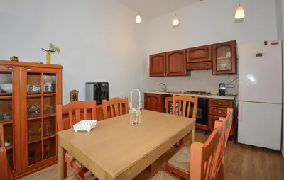 Cucina o angolo cottura di 3 Bedroom Nice Home In Siracusa