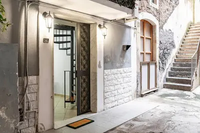 Planimetria di GuestHost - Cozy Flat in Catania's Historic Center
