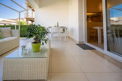Balcone o terrazza di Appartamento in villa-giardino-50 m dal mare