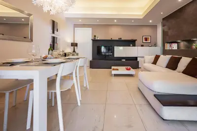 Cucina o angolo cottura di Appartamento in villa-giardino-50 m dal mare